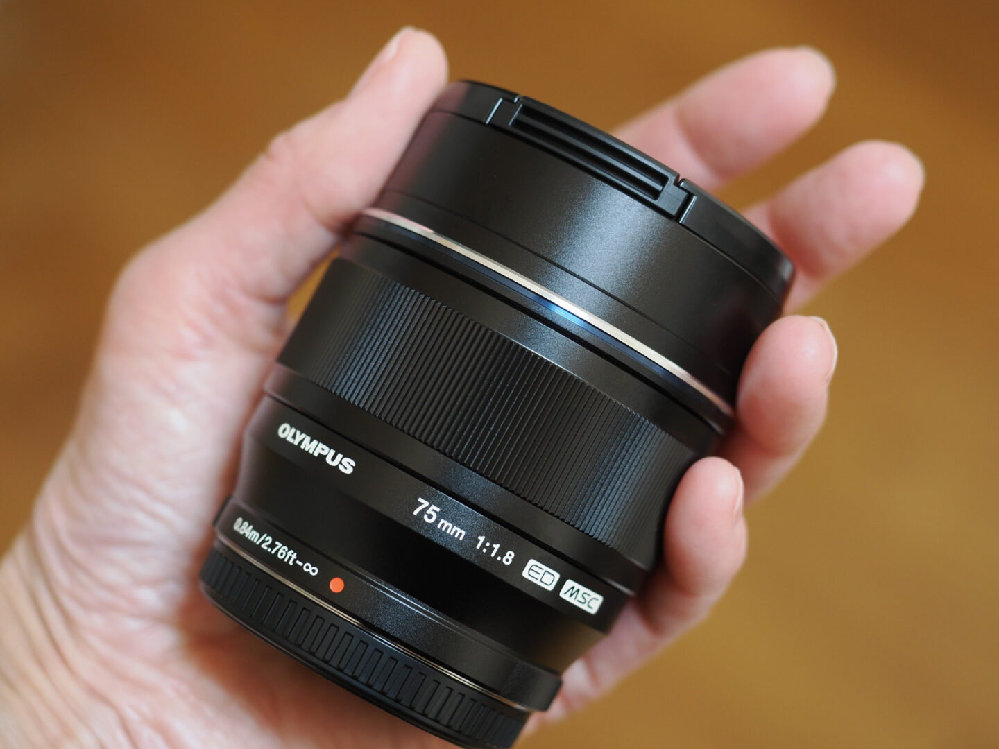 【値下げしました】オリンパス　75mm 単焦点　f1.8