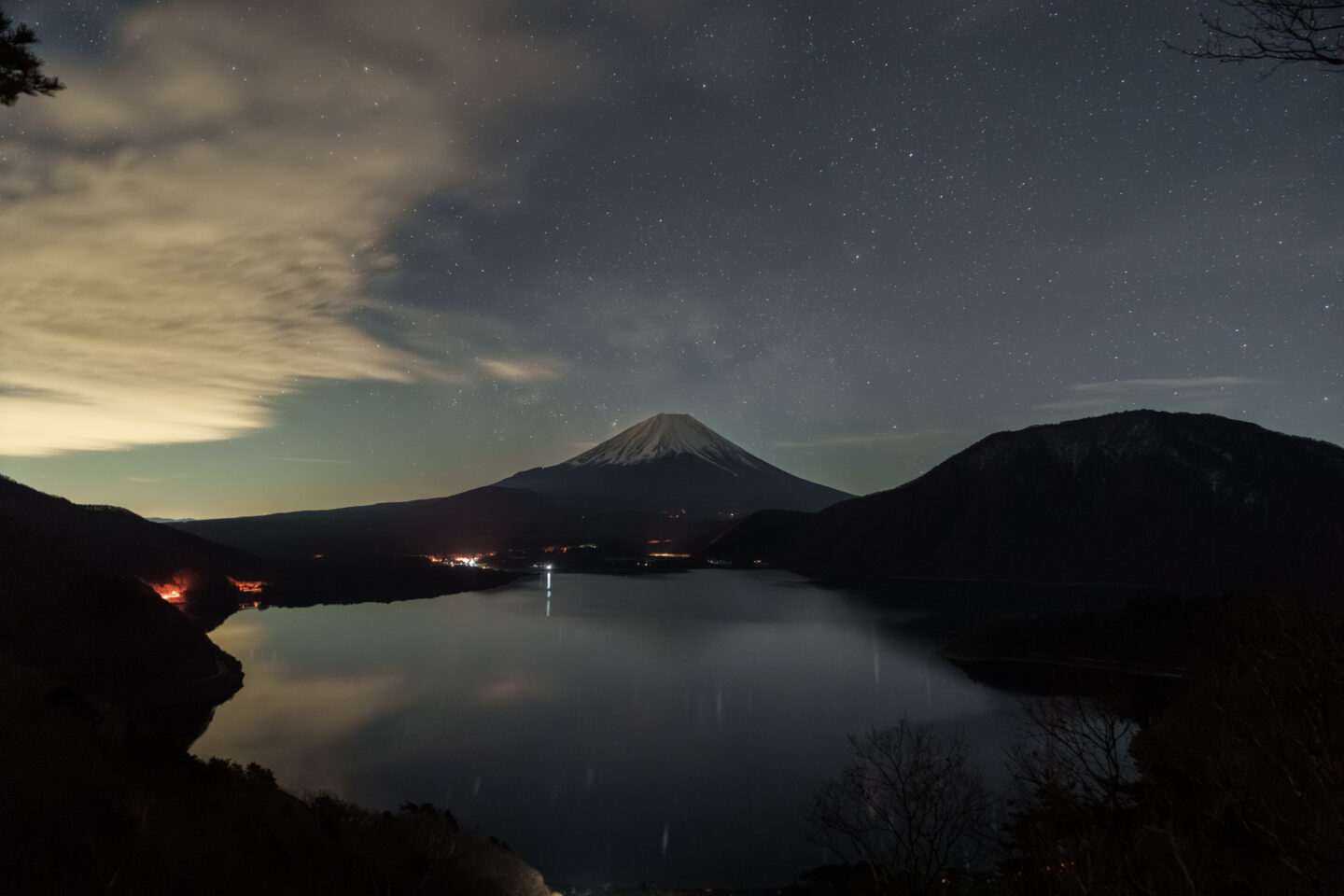 ソニーユーザーが羨ましい！便利ズーム「TAMRON 20-40mm F/2.8 Di III VXD」は星景写真でも便利だった