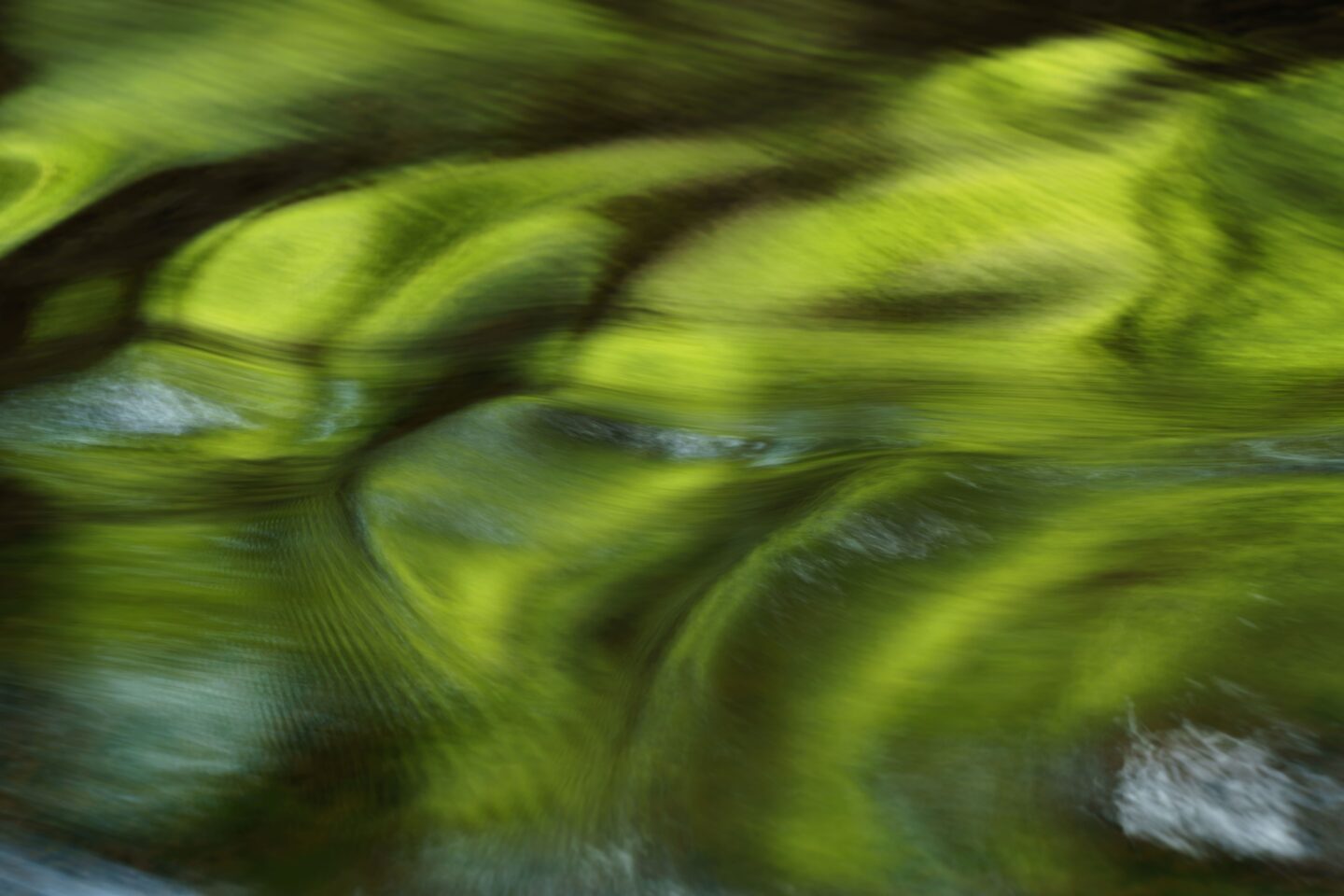 風景写真の引き出しを増やす！｜その6：水の流れを撮影しよう ～2023/7/28まで寸評ご応募受付中～