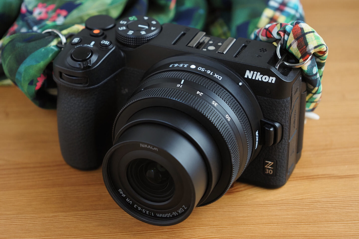 【ほぼ新品】Nikon Z DX 16-50mmf3.5-6.3 VRミラーレス一眼