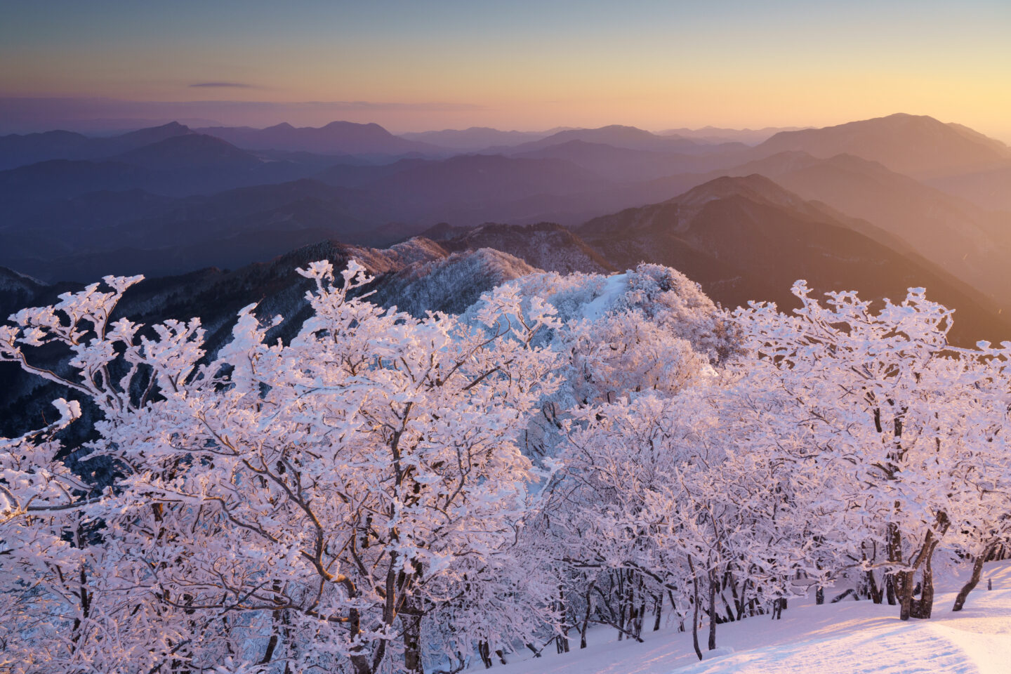 真冬　風景 冬に見たい！日本の【雪景色】18選～「美しい」白銀の絶景や見頃 ...