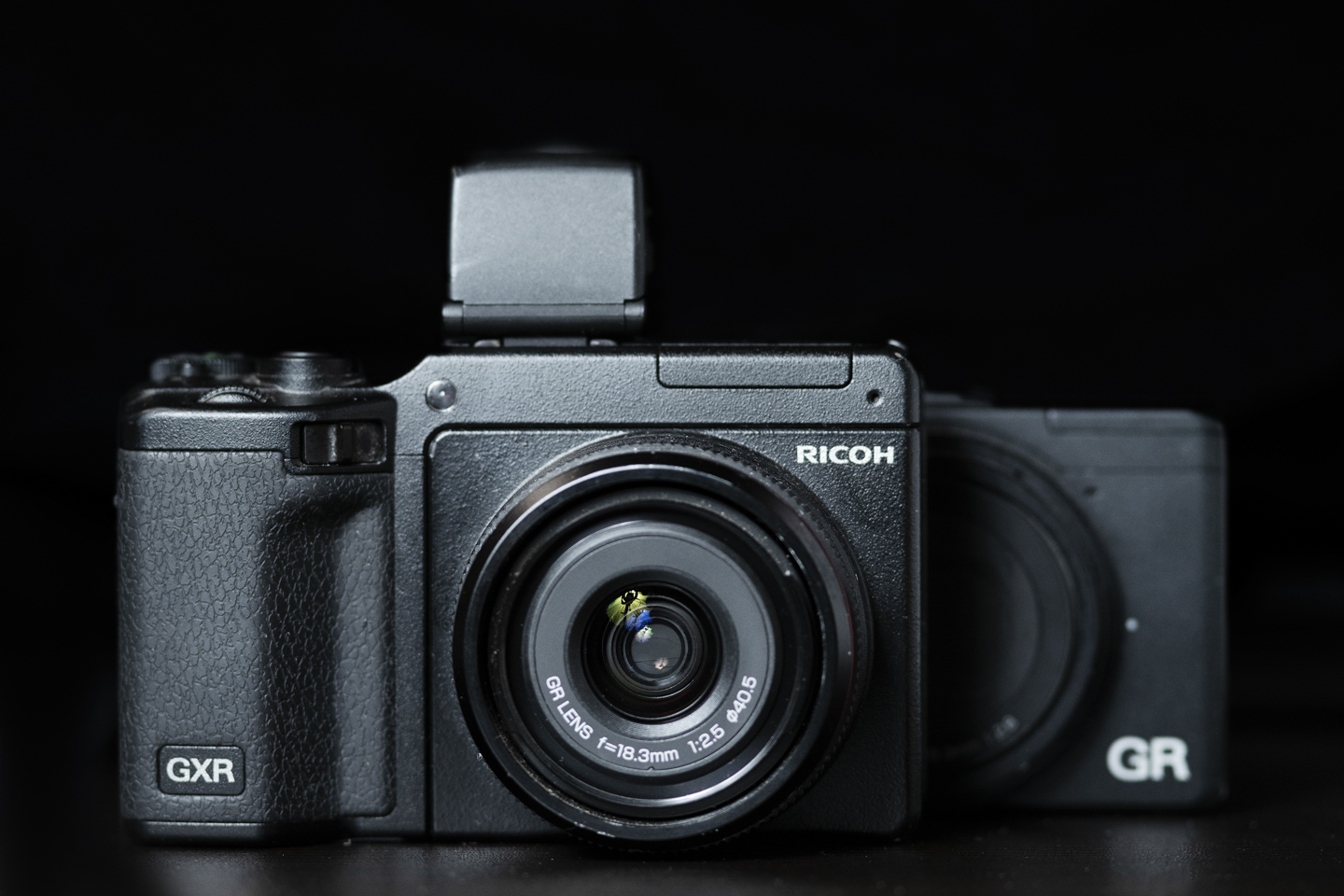 RICOH GXR｜独創的カメラ、もう一つのGR