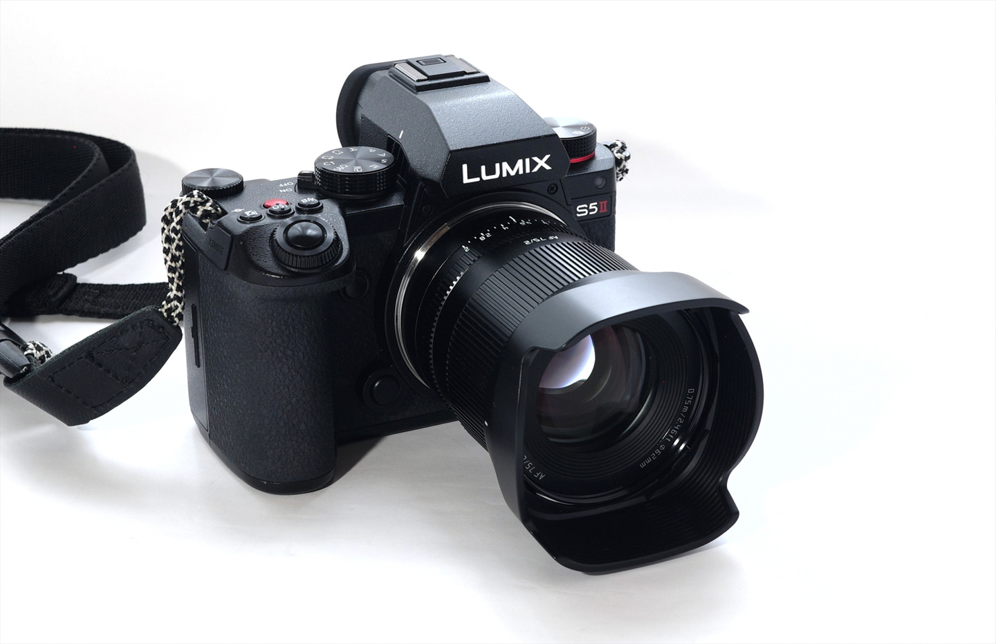 銘匠光学 TTArtisan AF 75mm f/2 Lマウント × LUMIX S5II レビュー 