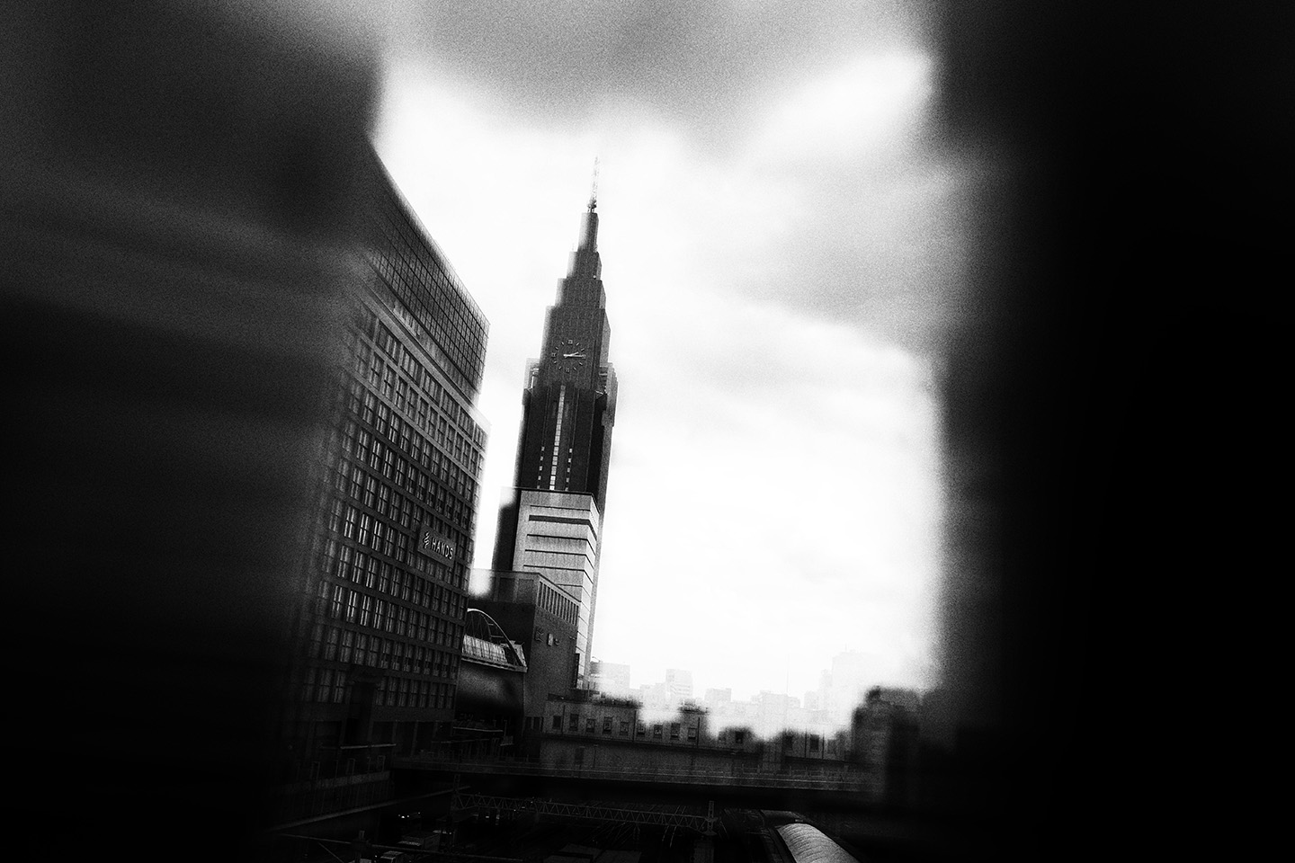 リコー GR IVレビュー「変わらないらしさと懐の深さ」｜佐々木啓太