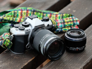 初心者におすすめのカメラ『OM SYSTEM OM-5 Mark II』｜写真家 クキモトノリコ