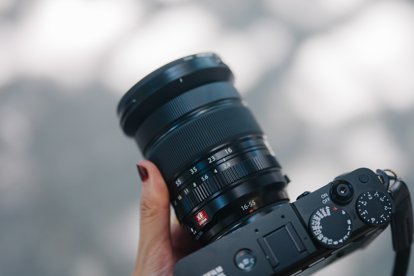 もっと軽やかに、自在に、富士フイルム XF16-55mmF2.8 R LM WR