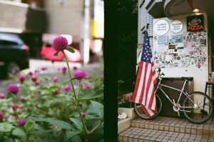 初心者におすすめのカメラ 『ハーフサイズフィルムカメラ PENTAX 17』｜写真家 こばやしかをる