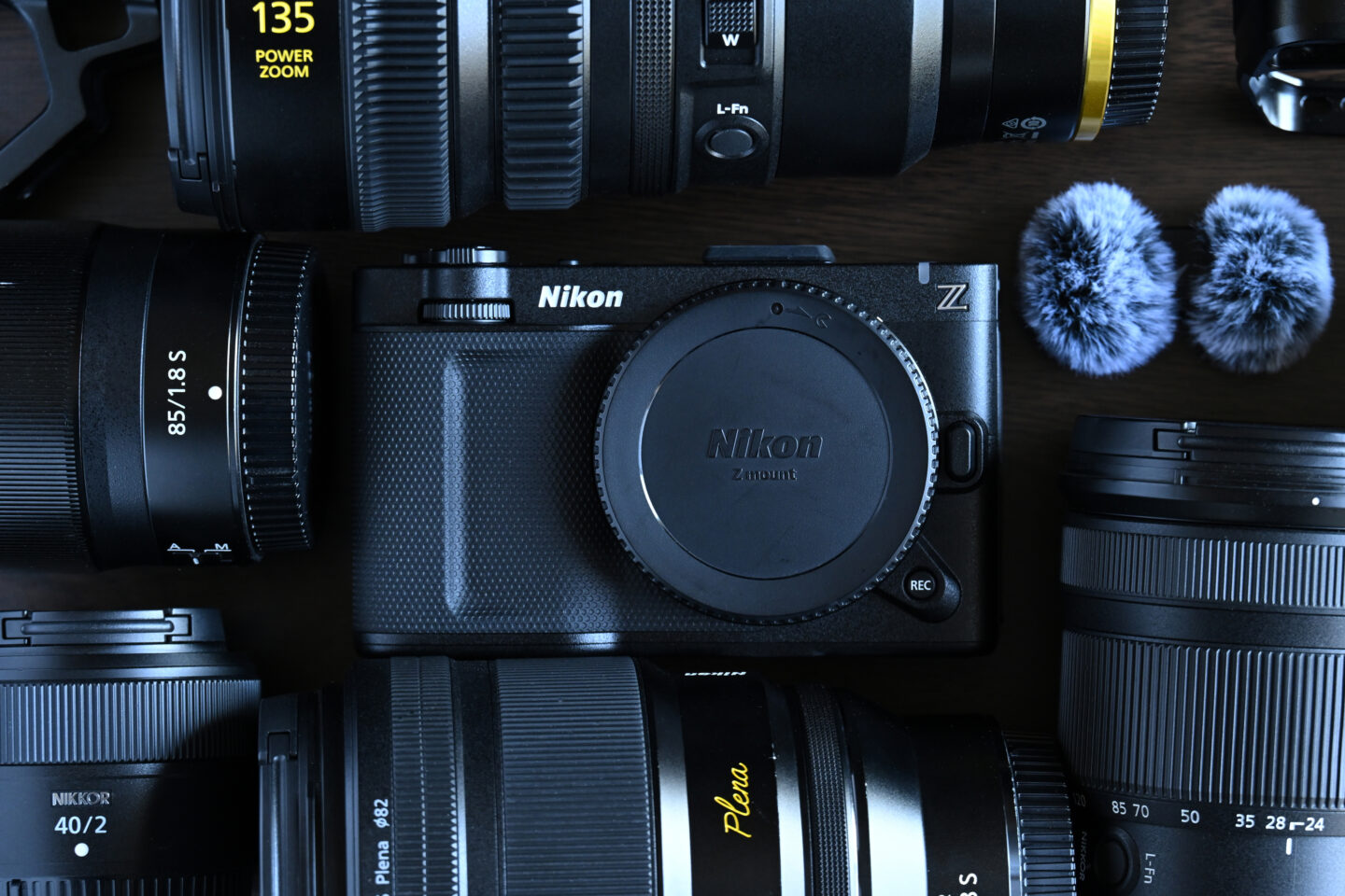 ニコン「ZR」REDのDNAを宿したスナップシューター