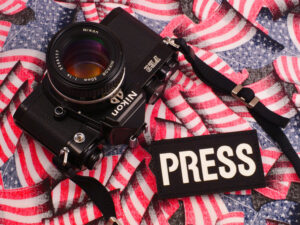 映画の中の、あのカメラ｜15 シビル・ウォー アメリカ最後の日(2024)　ニコン FE2