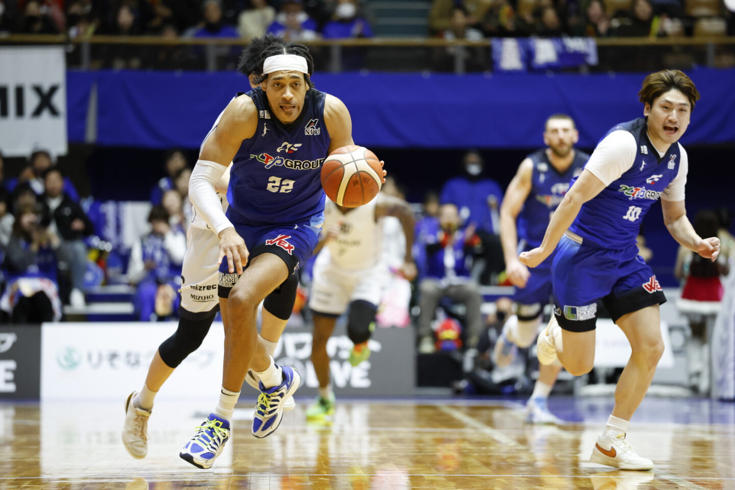 キヤノン EOS R6 Mark III｜スタンダードな機能強化が魅力の新しい選択肢