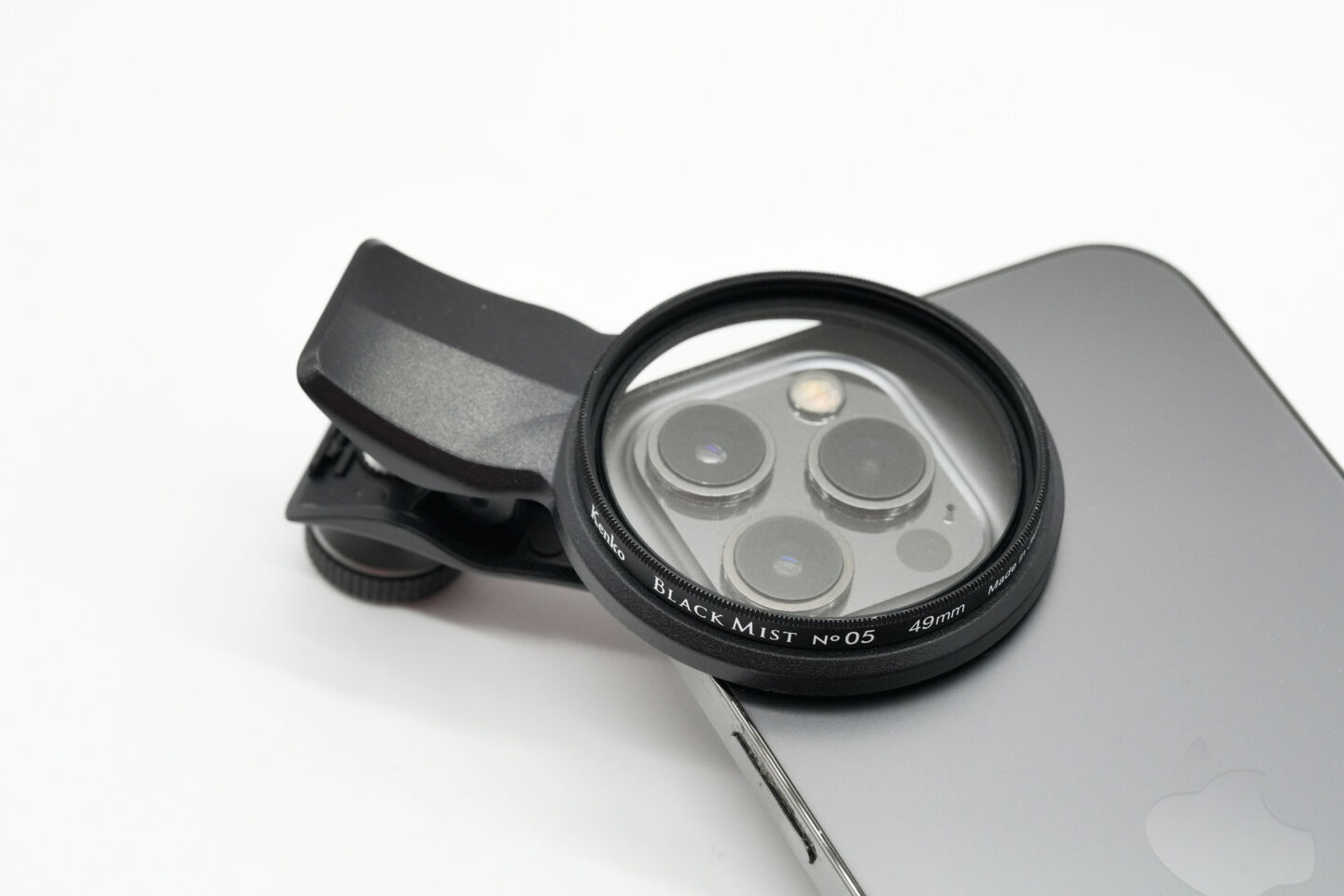 カメラ用のフィルターをスマホに装着 ケンコー「EXAPRO フィルタークリップ」でイルミネーション撮影などを楽しもう！