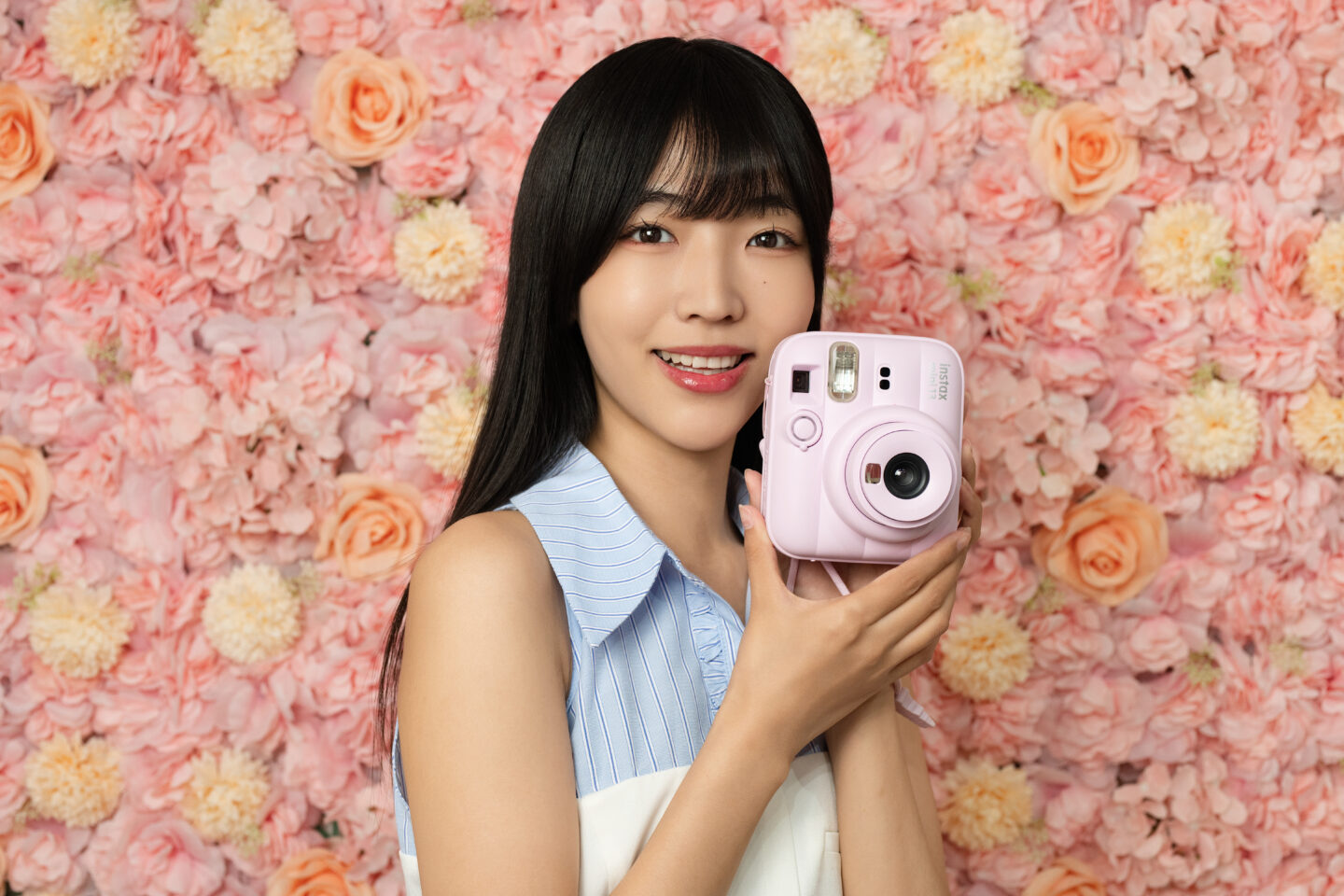 キュートなアナログカメラ！富士フイルム「instax mini 13」