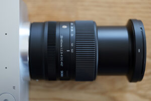 シグマ 20-60mm F2.8-4 DG Contemporary レビュー｜軽快で撮り歩くのが楽しくなる一本