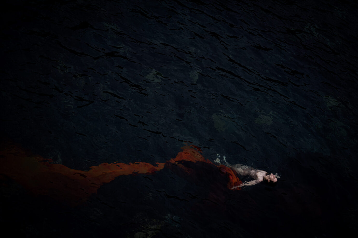 中里唯馬 写真展「INFERNO」｜2026年11月3日～11月29日 ＠新宿 北村写真機店