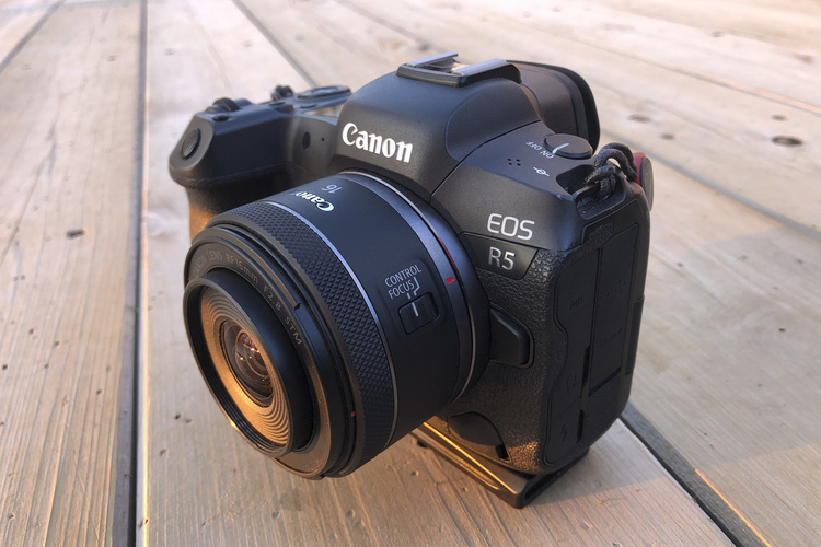 Canon RF16mm F2.8 STM