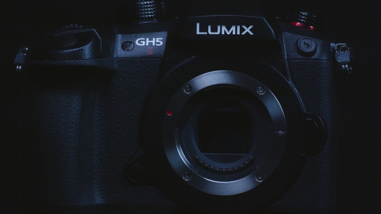 パナソニック LUMIX GH5II レビュー | 高性能動画機の代名詞GH5から進化したその実力を探る