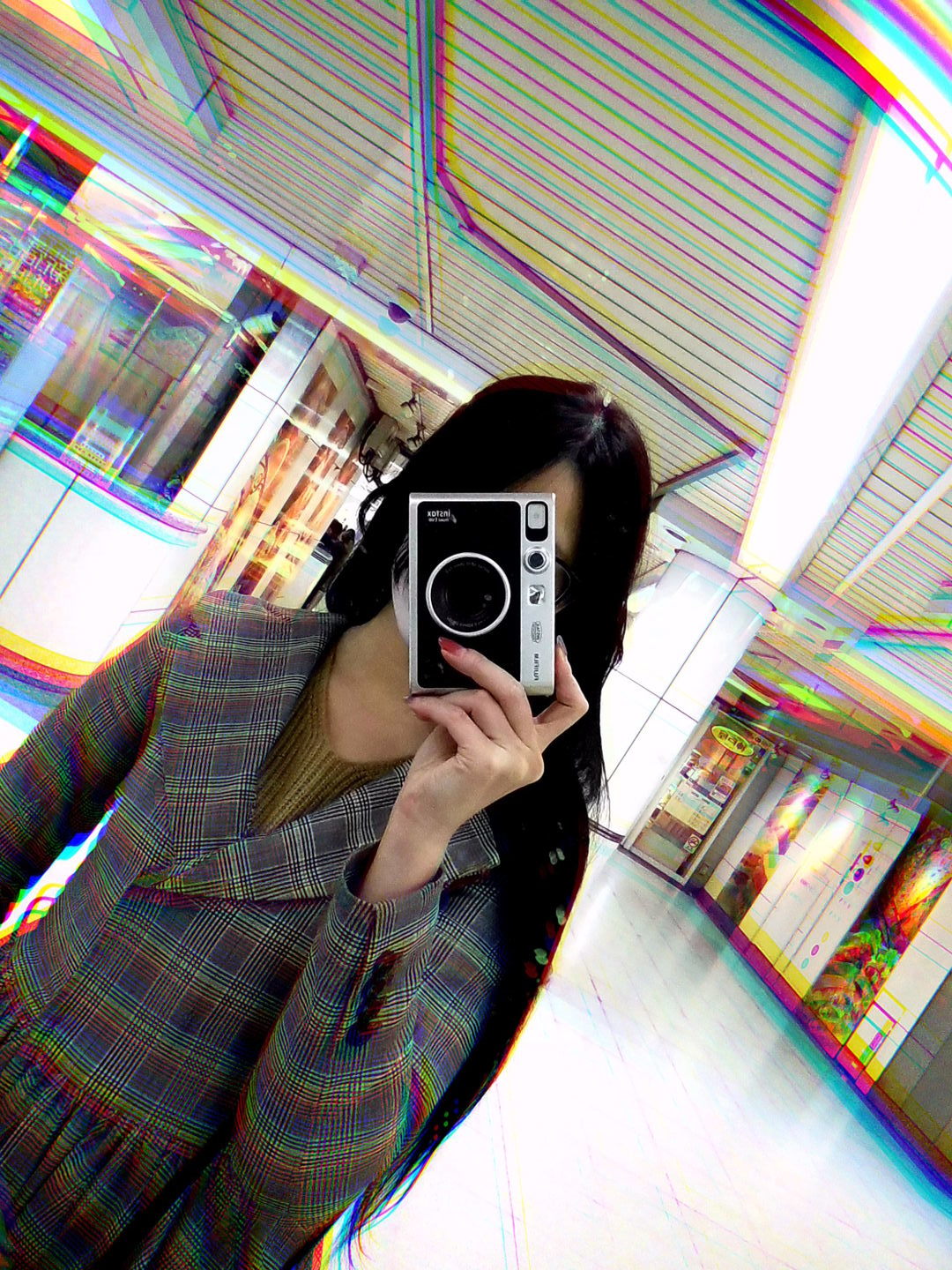 カメラ フィルムカメラ 富士フイルム“チェキ”「instax mini Evo」レビュー｜片岡三果 | ShaSha