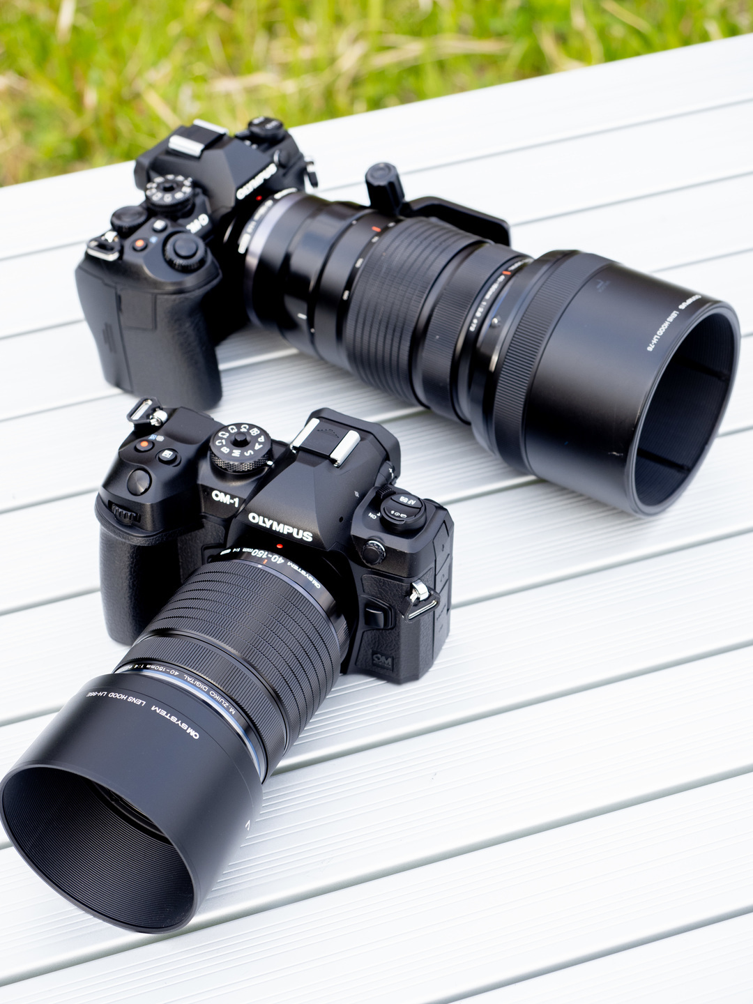 OM SYSTEM Olympus M.Zuiko Digital 40-150mm F4.0-5.6 R Argento – Obiettivo Zoom 3.75x Per Micro Quattro Terzi, Leggero E Portatile