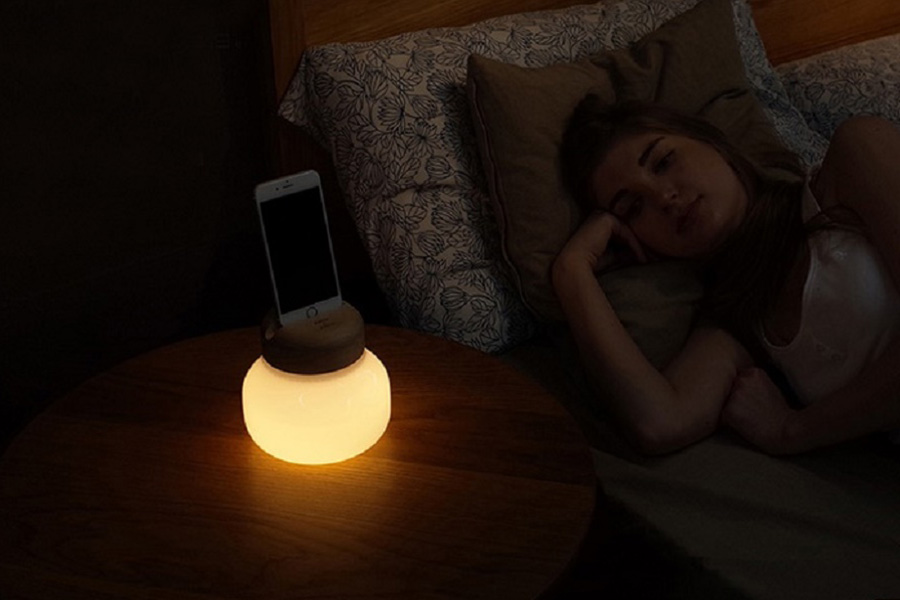 LEDランプ一体型モバイルバッテリー『DS5000』