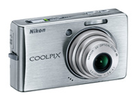 写真：COOLPIX S500 シルバー