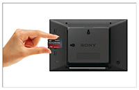 さまざまなメモリーカードに対応