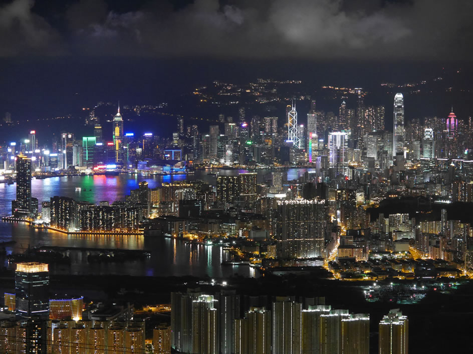 レンズシフト式（光学式）手ブレ補正のしくみ