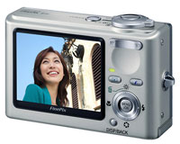 「FinePix F11」