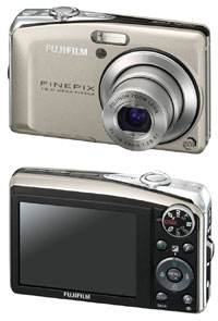 製品写真：FinePix F50fd シルバー