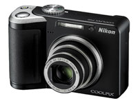 製品写真：COOLPIX P60