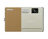製品写真：coolpixS70