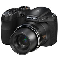 製品写真：FinePix S2500HD