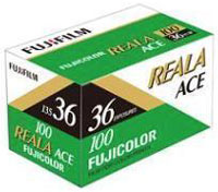 製品写真：フジカラー REALA ACE 36枚撮り