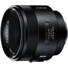 製品写真：ソニー Planar T* 50mm F1.4 ZA SSM SAL50F14Z