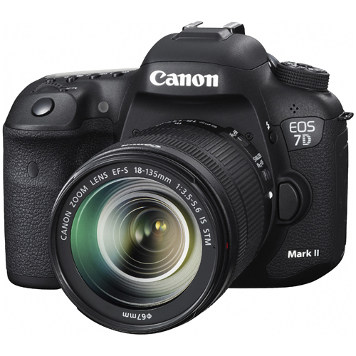 製品写真：キヤノン EOS 7D MarkII EF-S18-135 IS STM レンズキット