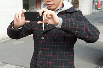 脇が開いている