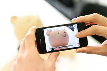 画面に触れたままスタンバイ