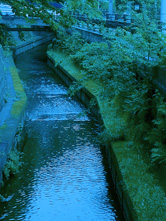 「蛍光灯」の場合