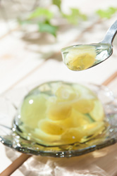 窓に向かい逆光で撮った場合