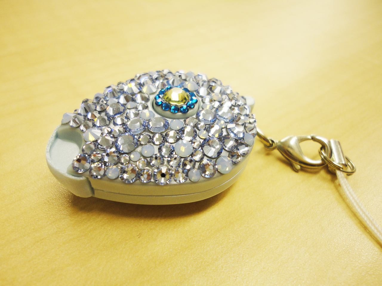 ラインストーン埋め尽くしコルク半最終値下げ スマートフォンをデコろう！ Vol.5 ネックストラップデコ後編