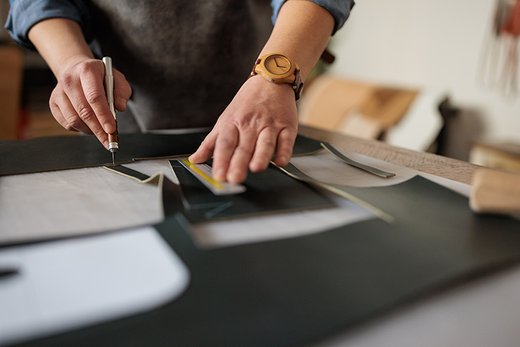 ロエベ パズルは使いにくい？後悔しないためのメリット・デメリット