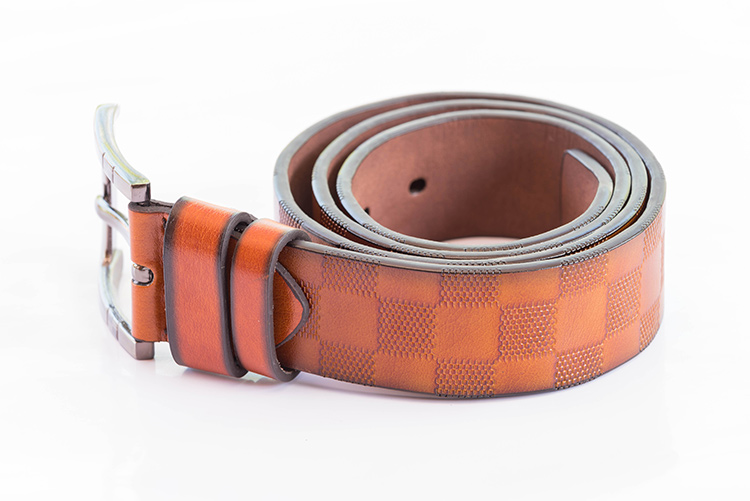 ルイヴィトンのベルト選びで失敗しない！サイズ選びから人気モデルまで解説