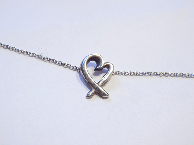 ティファニーのハートネックレスは時代遅れ？今こそ選びたい種類・サイズ・年代別ガイド