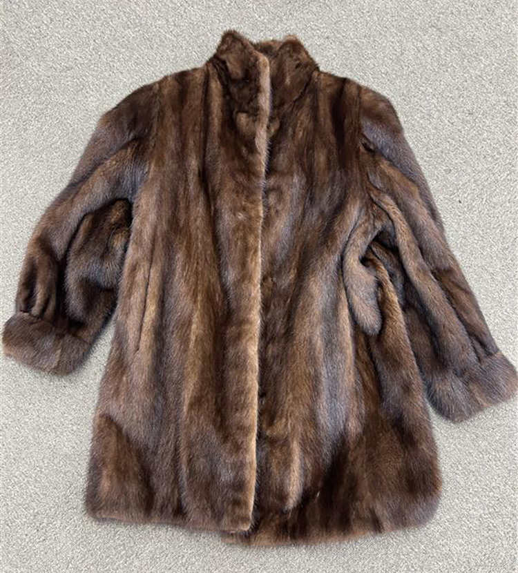 あなたの毛皮の価値は?種類・産地・ブランド別ランキング