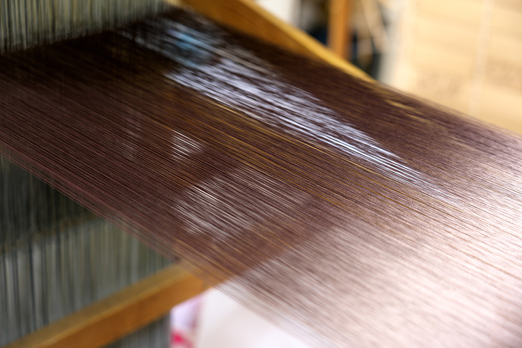 西陣織とはどんな織物？先染めの特徴や名前の由来、歴史の歩みを徹底解説