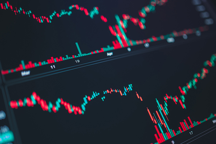 金投資はおすすめしない？管理コストや「手元に残らない」リスクをプロが解説