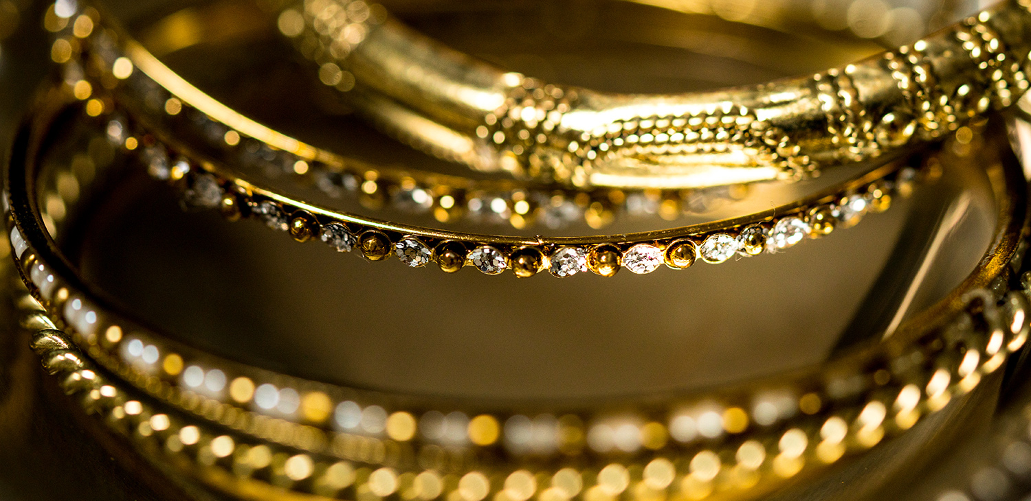 貴金属の刻印 完全ガイド｜意味や見分け方も解説