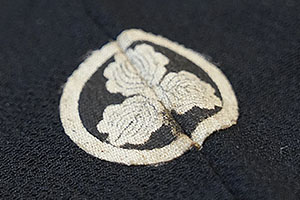 家紋付きのお着物