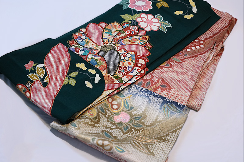 一度着て着なくなった振り袖をまとめて買取